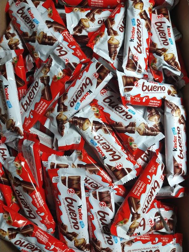 Bulk Kinder Bueno Milk Chocolate & Hazelnut Candy Bars